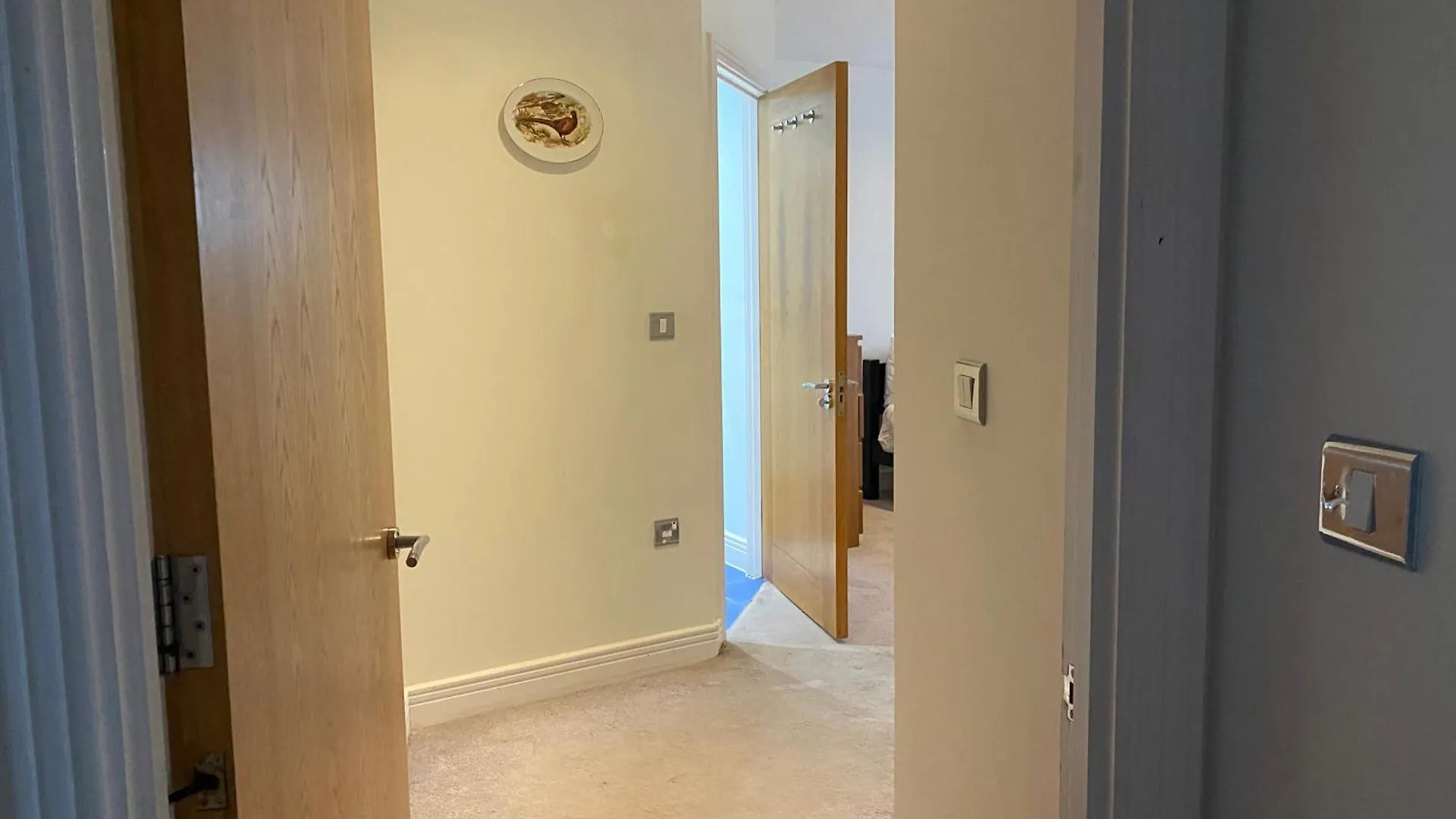 Cosy 2 Bedroom Royal Docks Apartment Londres